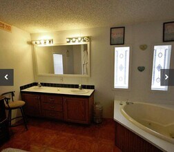 7610 Plumwood Dr in Jacksonville, FL - Building Photo - Building Photo