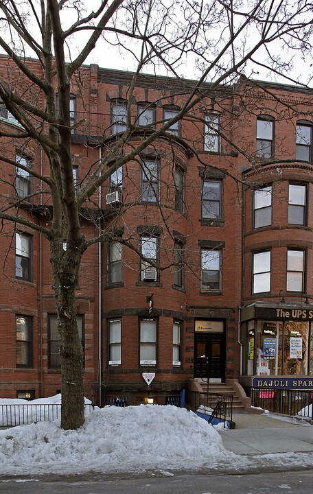 302 Newbury St in Boston, MA - Building Photo