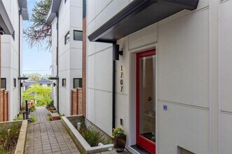 1707 25th Ave in Seattle, WA - Building Photo - Building Photo
