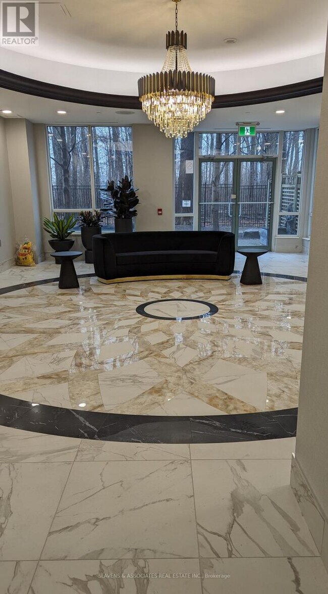 61 Town Centre Court in Toronto, ON - Building Photo - Building Photo