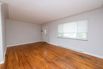 2652 Mountville Dr in Cincinnati, OH - Building Photo - Building Photo