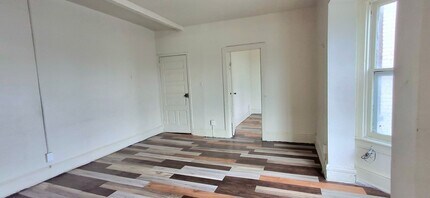 158 S Pershing Ave-Unit -Apt 2 Rear in York, PA - Building Photo - Building Photo