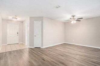 936 Rose Crystal Way in Fort Worth, TX - Building Photo - Building Photo