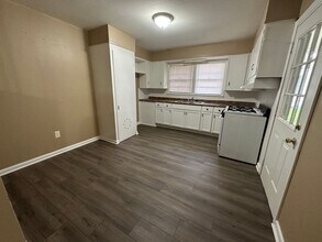 2317 Walnut St in Bossier City, LA - Building Photo - Building Photo