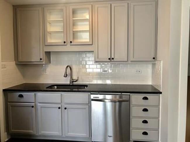 4240 Gilbert Ave in Western Springs, IL - Building Photo - Building Photo