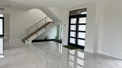 1700 NE 18th St in Fort Lauderdale, FL - Building Photo - Building Photo