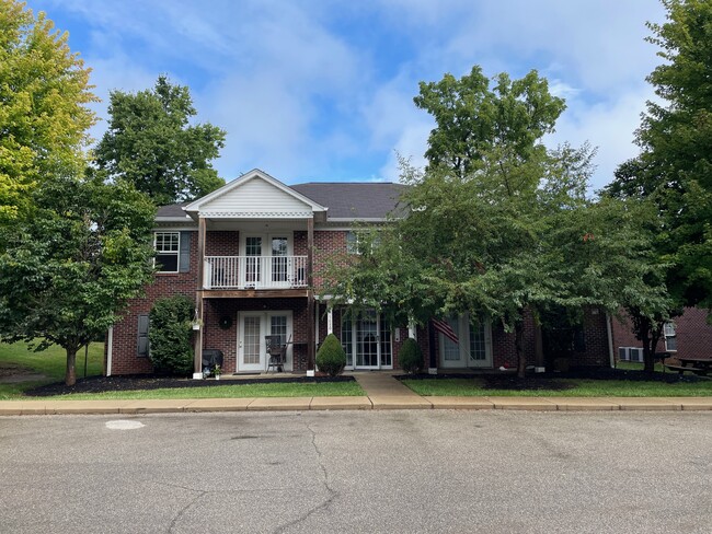 5680 Keystone Close, Unit #11 in Oxford, OH - Foto de edificio - Building Photo