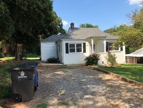 1219 Brookwood Dr in Winston-Salem, NC - Building Photo - Building Photo