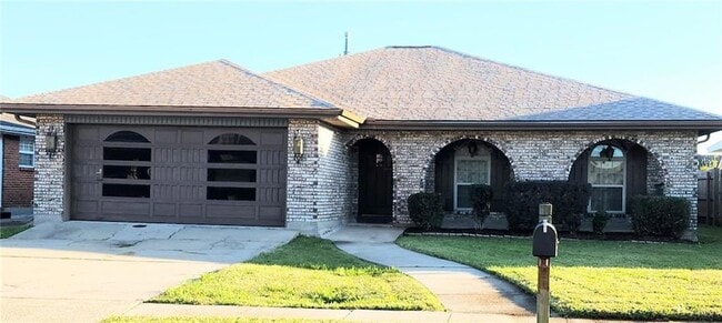 property at 2213 Stall Dr