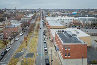 Broadway Court Apartments in Baltimore, MD - Building Photo - Building Photo