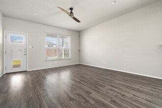 4618 Todds Farm in San Antonio, TX - Building Photo - Building Photo