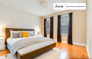 Room in Shared 4 bed/1 bath home, Unit B in Boston, MA - Building Photo