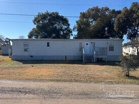 6114 E Fence Rd in Pensacola, FL - Building Photo