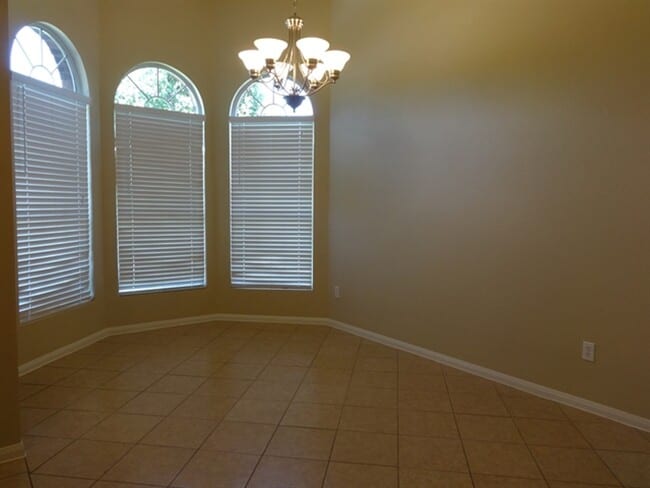 18439 Sunrise Oaks Ct