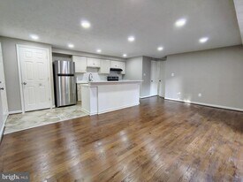 12407 Hickory Tree Way in Germantown, MD - Building Photo