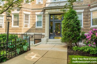 107 Queensberry St, Unit 1 in Boston, MA - Foto de edificio - Building Photo