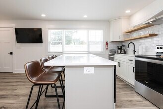 412 19th St in Virginia Beach, VA - Building Photo - Building Photo