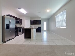 30960 W Amelia Ave in Buckeye, AZ - Building Photo - Building Photo