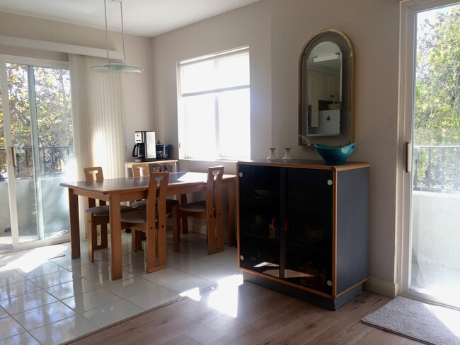 2308 Schader Dr, Unit 109 in Santa Monica, CA - Building Photo - Building Photo