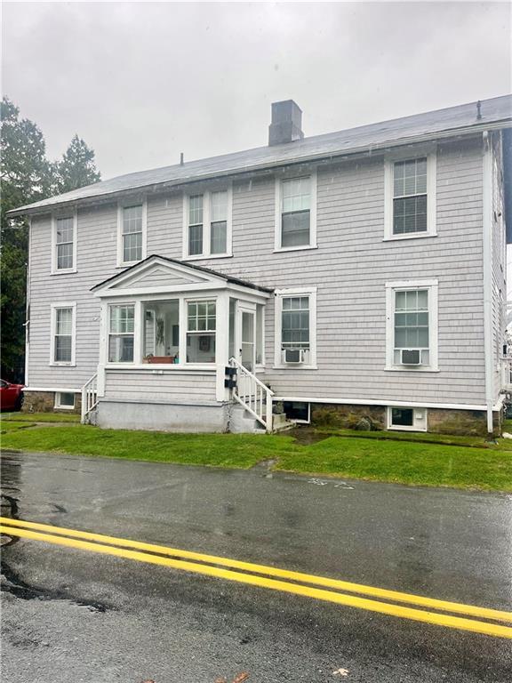 191 Coggeshall Ave in Newport, RI - Building Photo - Building Photo