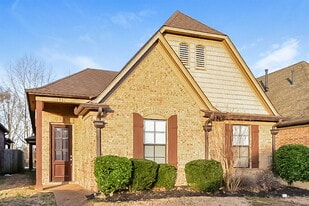 1941 Rochelle Ln in Cordova, TN - Building Photo