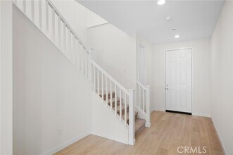 23775 Orange Blossom Dr in Santa Clarita, CA - Building Photo - Building Photo