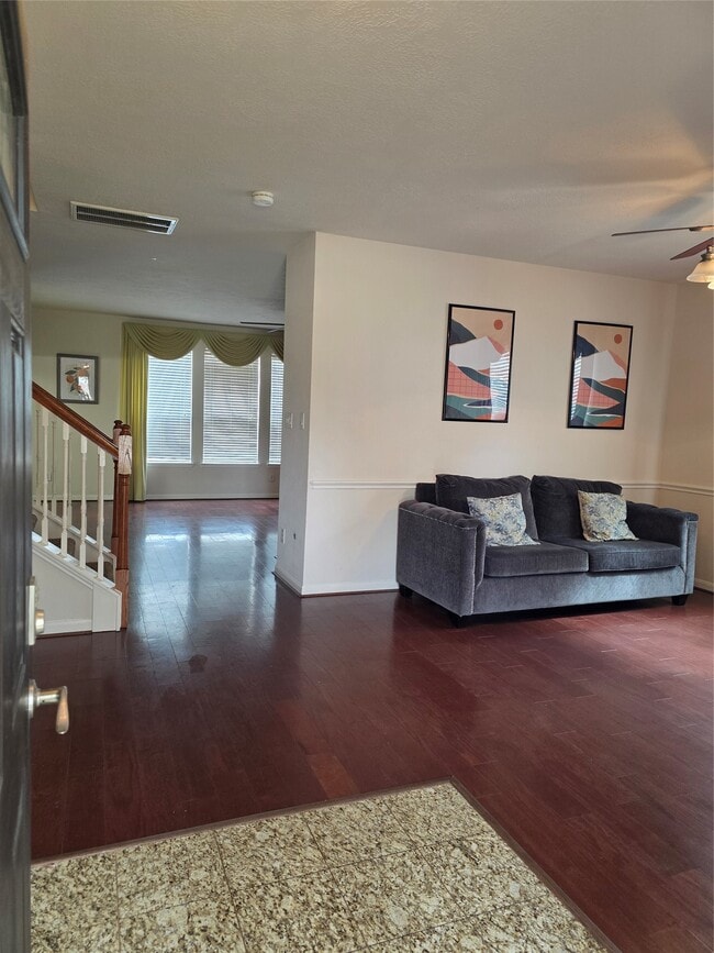 property at 2715 Riverhollow Ln