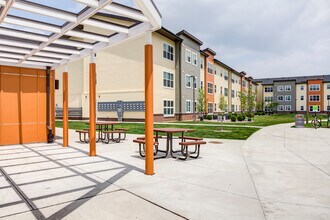 Aspire at West Campus(New) in Iowa City, IA - Foto de edificio - Building Photo