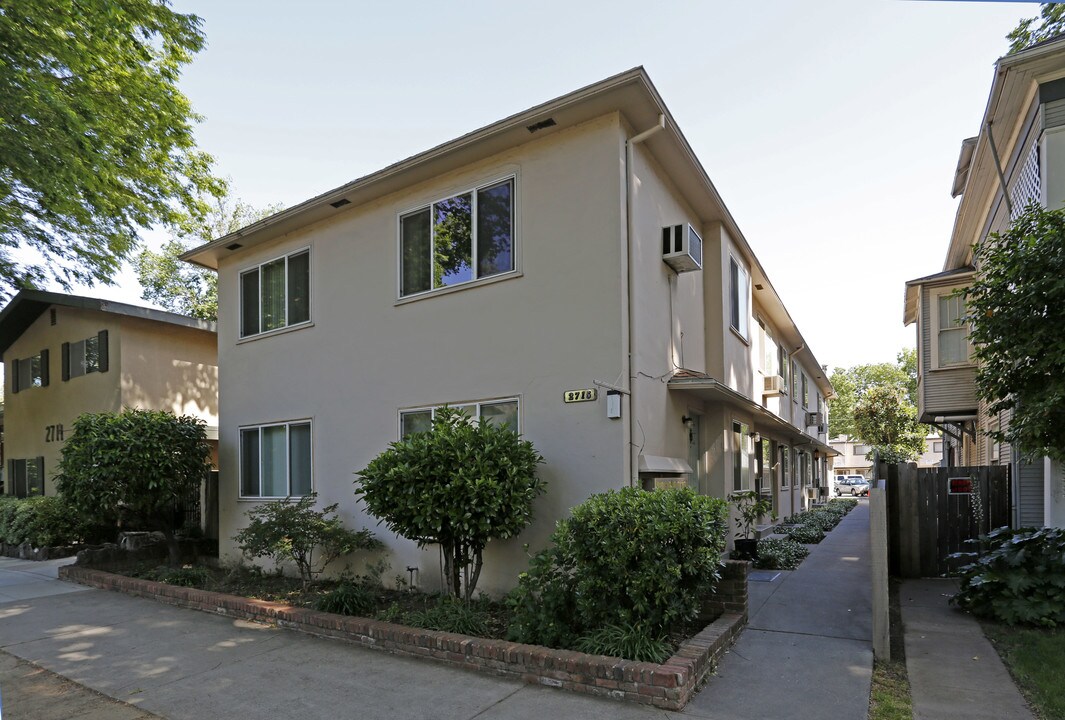 2715 F St in Sacramento, CA - Building Photo