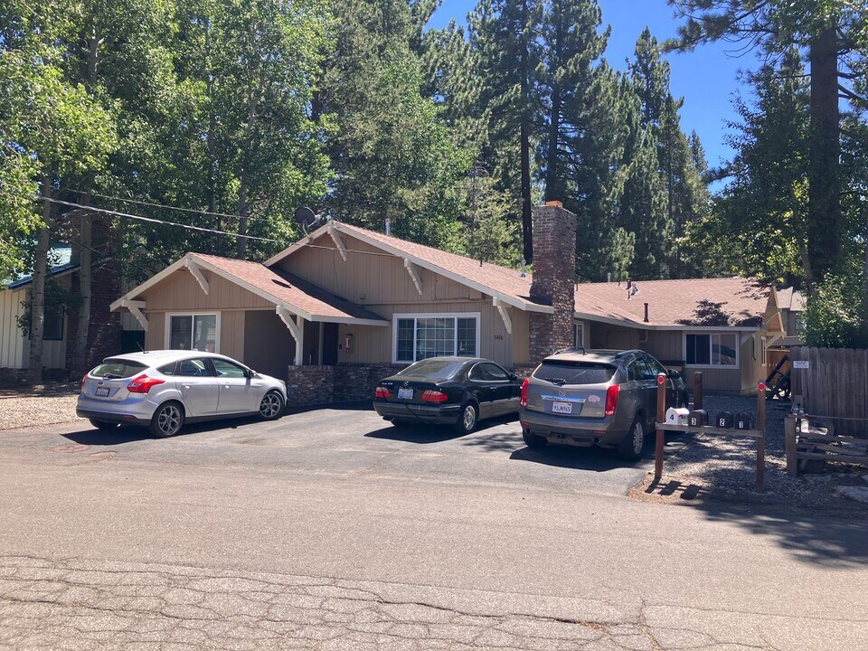 3496 Fawn Way in South Lake Tahoe, CA - Building Photo