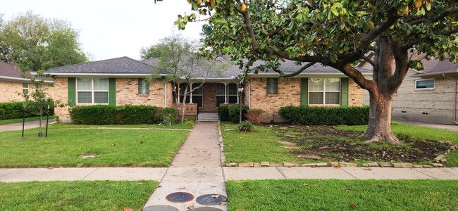 property at 7473 Walling Ln