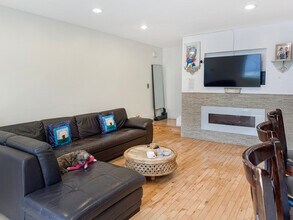 204 Inverrary Ln in Riverwoods, IL - Building Photo - Building Photo