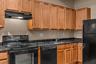 4244 Chouteau Ave in St. Louis, MO - Building Photo