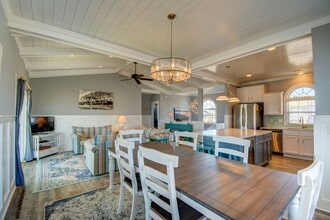 1526 S Shore Dr in Surf City, NC - Building Photo - Building Photo