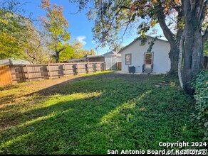 247 Furnish Ave in San Antonio, TX - Building Photo - Building Photo