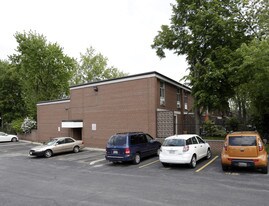 3320 Ponytrail Dr in Mississauga, ON - Building Photo