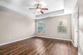 317 Clover Brook Dr in Locust Grove, GA - Building Photo - Building Photo