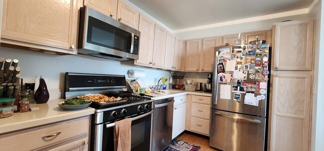 property at 2800 N Lake Shore Dr