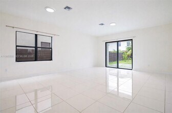 8836 NW 161st Terrace in Miami Lakes, FL - Building Photo - Building Photo