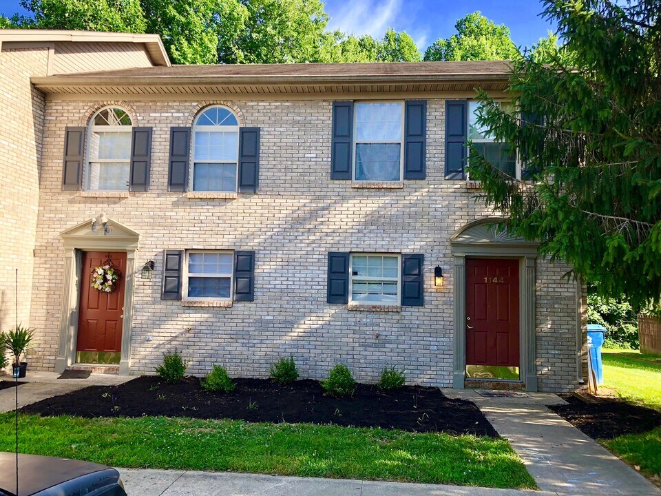 1146 Northwood Loop in Lawrenceburg, KY - Foto de edificio