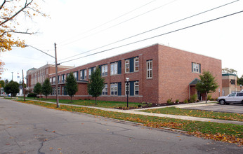 Old School Village Apartments in Charlotte, MI - Building Photo - Building Photo