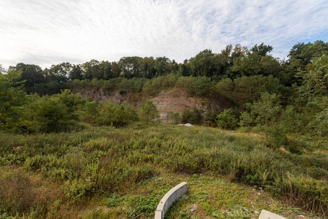 Rock Hill Road in Bala Cynwyd, PA - Building Photo - Building Photo