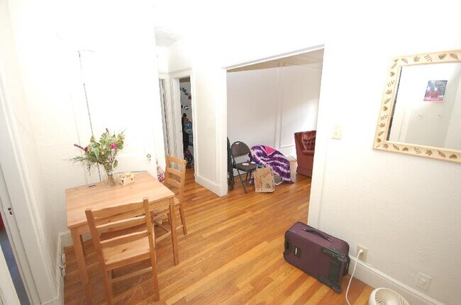 11 Vinal St, Unit 5 in Boston, MA - Building Photo - Building Photo