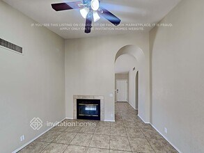 9030 W Windsor Ave in Phoenix, AZ - Foto de edificio - Building Photo