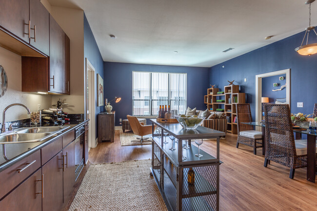 Sawyer Heights Lofts in Houston, TX - Building Photo - Interior Photo