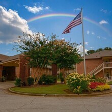 475 Mount Vernon Hwy NE in Sandy Springs, GA - Foto de edificio - Building Photo