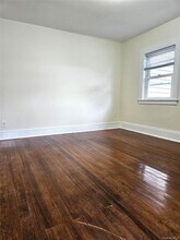 5 1st Ave-Unit -2nd Fl in East Rockaway, NY - Building Photo - Building Photo