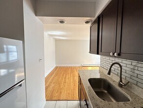 6830 N Sheridan Rd in Chicago, IL - Building Photo - Building Photo