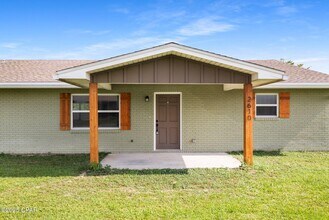 2610 E 40th Plaza in Panama City, FL - Building Photo - Building Photo