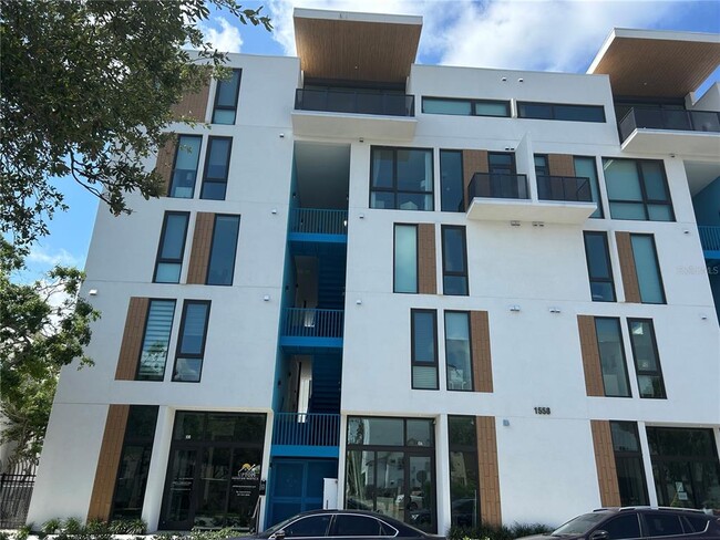1558 4th St in Sarasota, FL - Building Photo - Building Photo